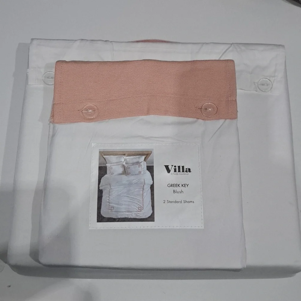 Villa by Noble Excellence Greek Key Blush Queen Duvet Cover